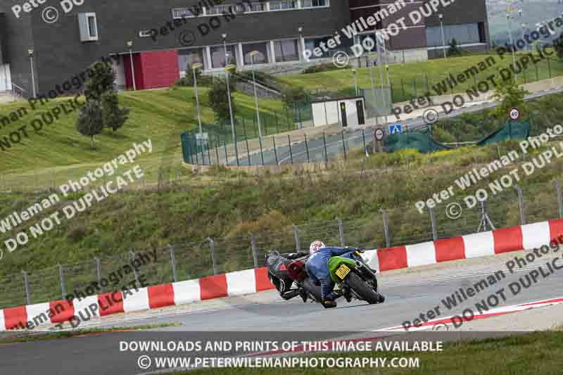cadwell no limits trackday;cadwell park;cadwell park photographs;cadwell trackday photographs;enduro digital images;event digital images;eventdigitalimages;navarra;no limits trackdays;peter wileman photography;racing digital images;trackday digital images;trackday photos